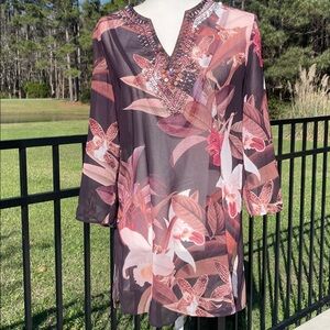 Chico’s Embellished Expresso Tunic with 3/4 Sleeves and Split Hemline